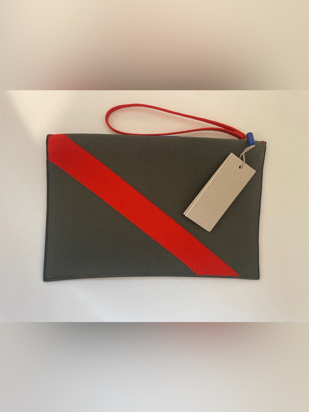 NEW! 🦄🦄🦄 Rothy’s Sage Green Essential Pouch with Diagonal Poppy Stripe NWT